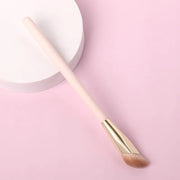 oblique makeup brush, view 3 - MRSLM