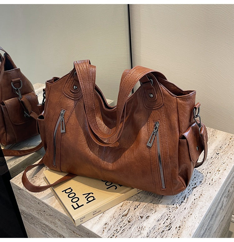 Women's large slouchy PU leather shoulder bag, view 4 - MRSLM