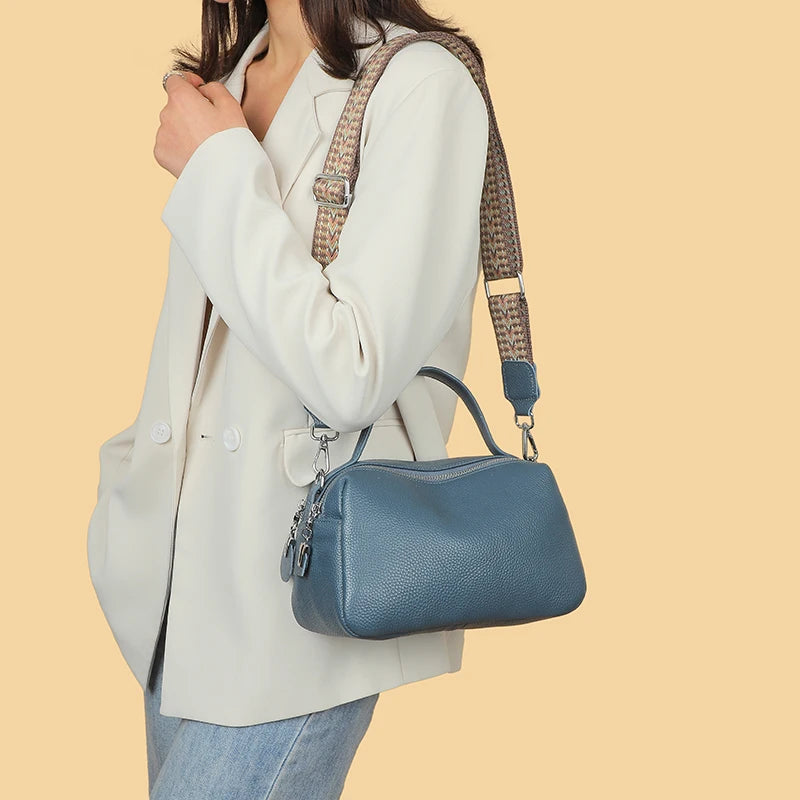 Genuine leather crossbody bag, view 6 - MRSLM