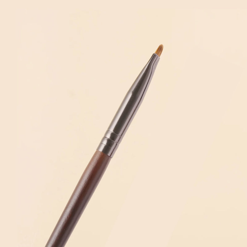 precision eyeliner brush, view 2 - MRSLM