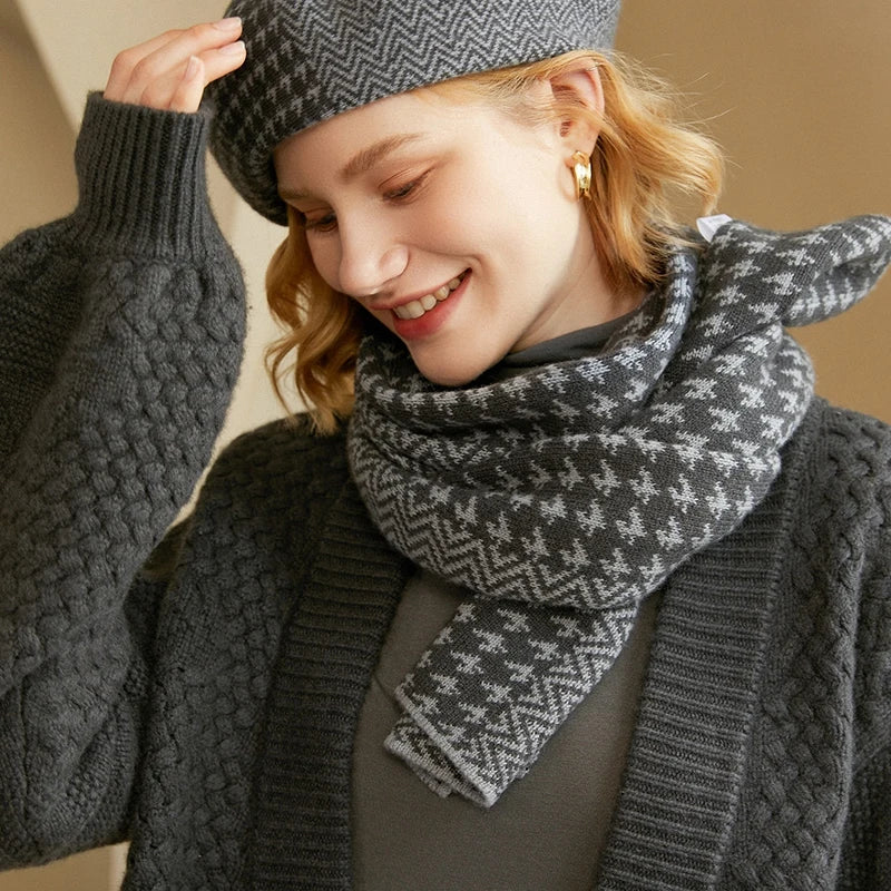 100% cashmere knit winter scarf, view 6 - MRSLM