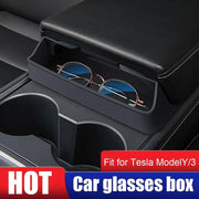 Tesla console storage organizer, view 3 - MRSLM