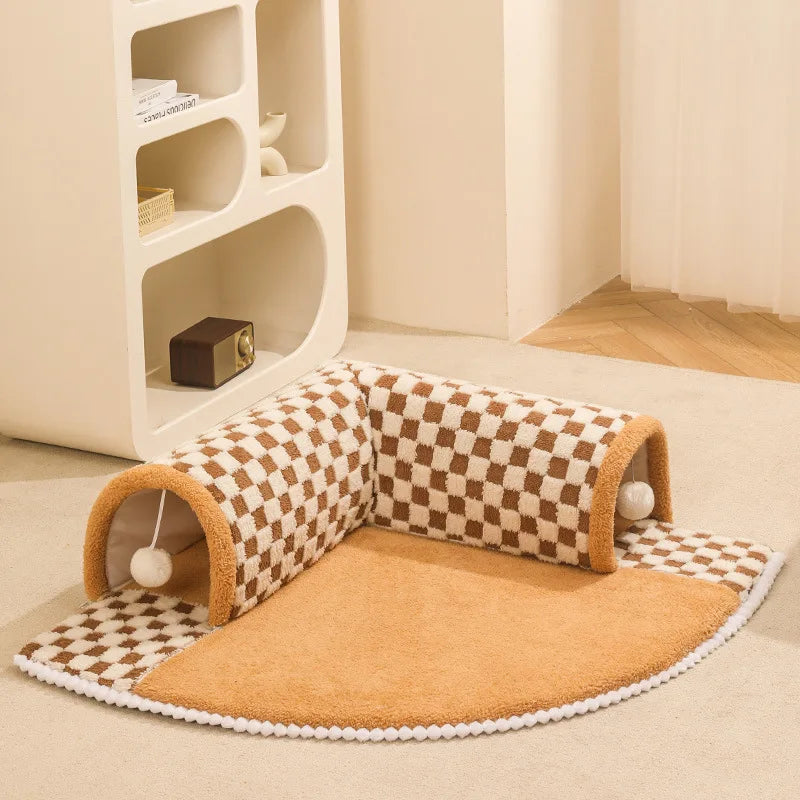 tunnel cat nest, view 3 - MRSLM