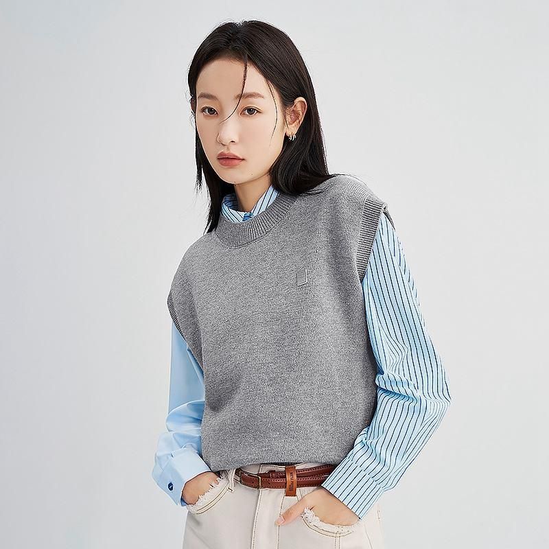Knitted sleeveless vest, view 3 - MRSLM