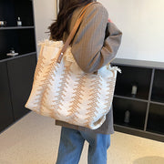 Large capacity fringe tote bag, view 7 - MRSLM