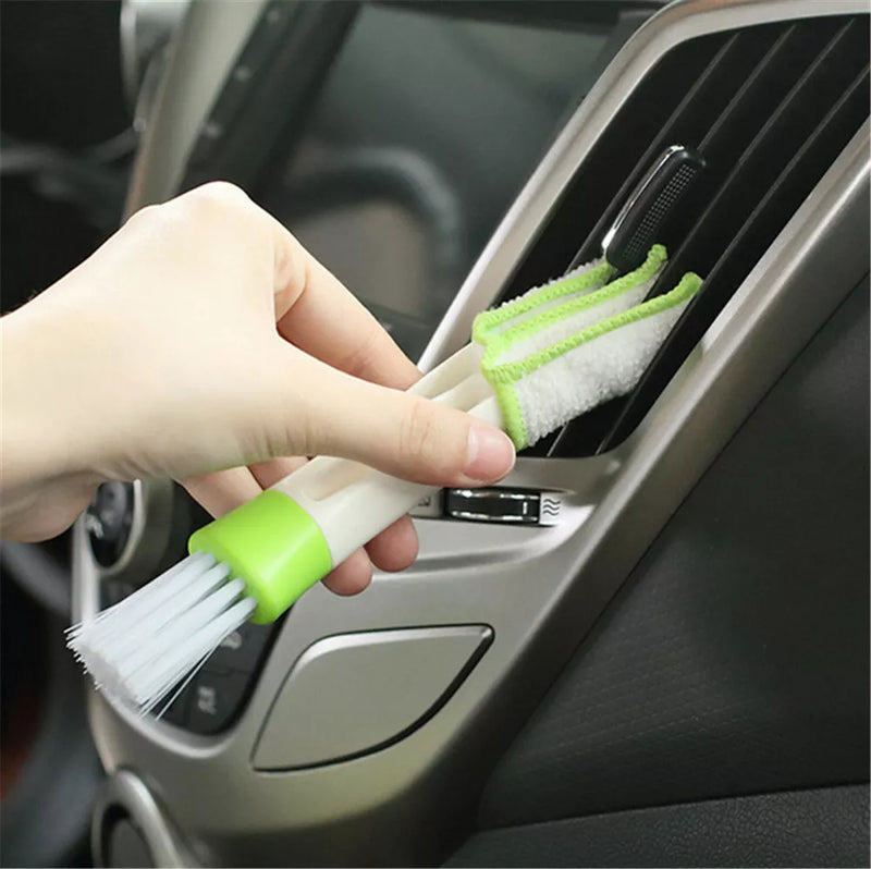 2-in-1 car air vent cleaning tool, view 4 - MRSLM