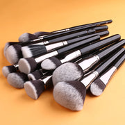professional makeup brush set, view 4 - MRSLM