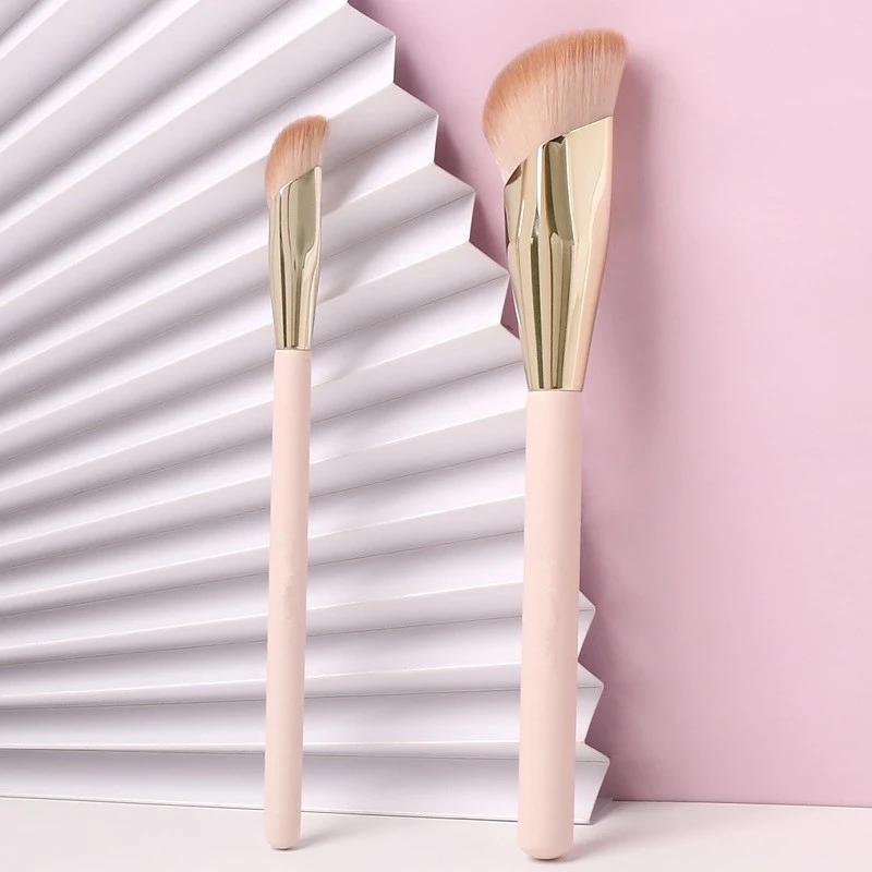oblique makeup brush - MRSLM