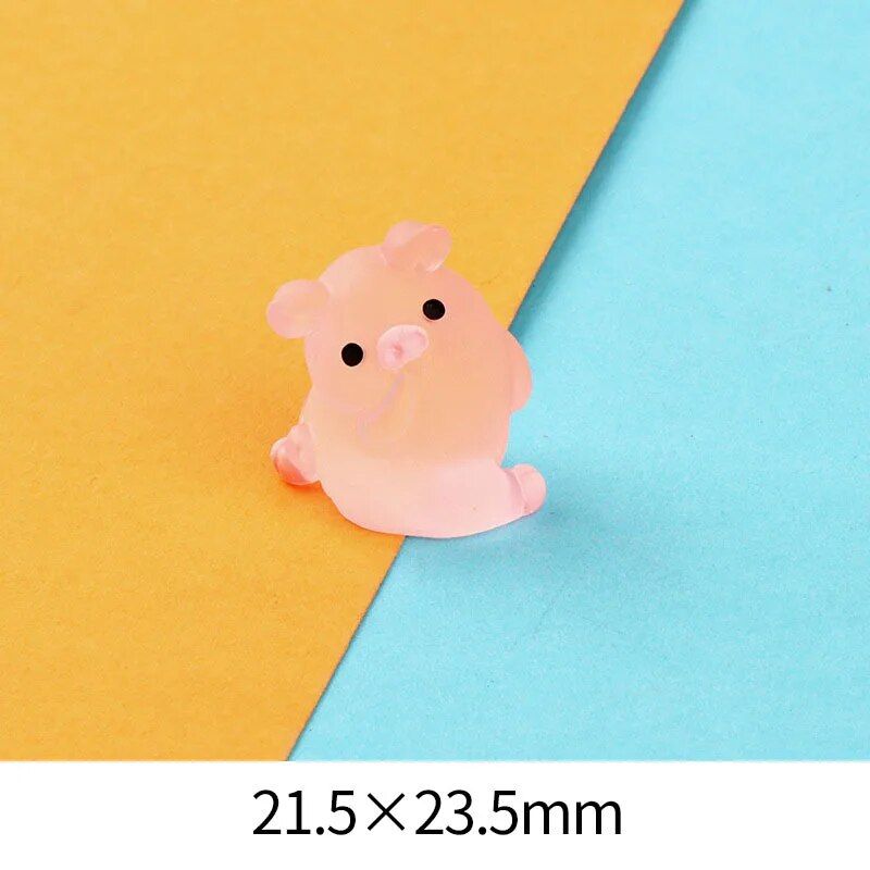 resin piggy car decoration, view 7 - MRSLM