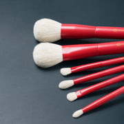7-piece red makeup brush set, view 6 - MRSLM