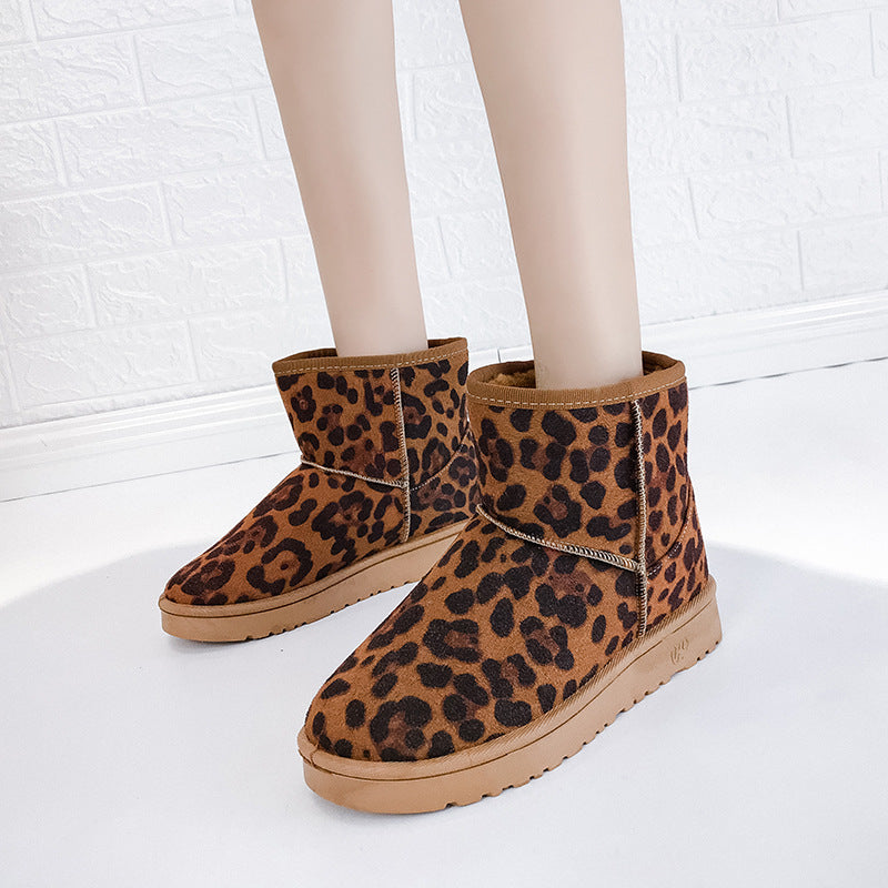 Women's faux fur lined suede snow boots, view 8 - MRSLM