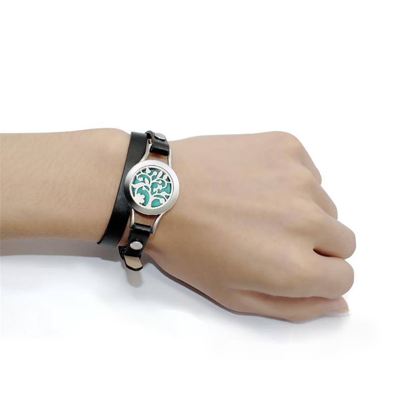 leather diffuser bracelet, view 4 - MRSLM