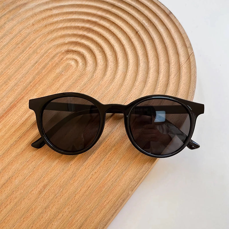chic retro round sunglasses - MRSLM