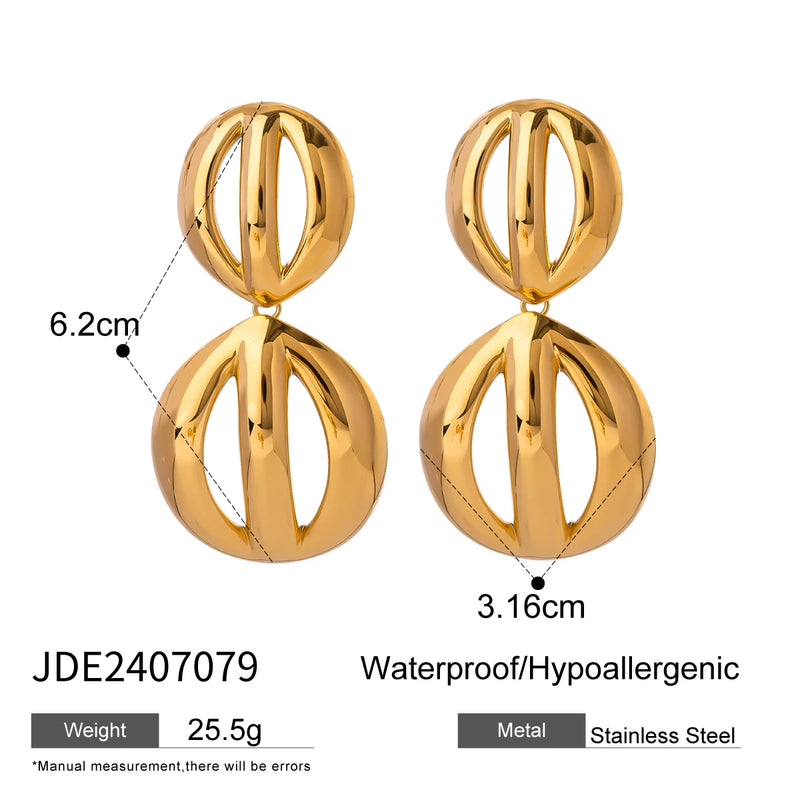 Geometric hoop earrings, view 3 - MRSLM