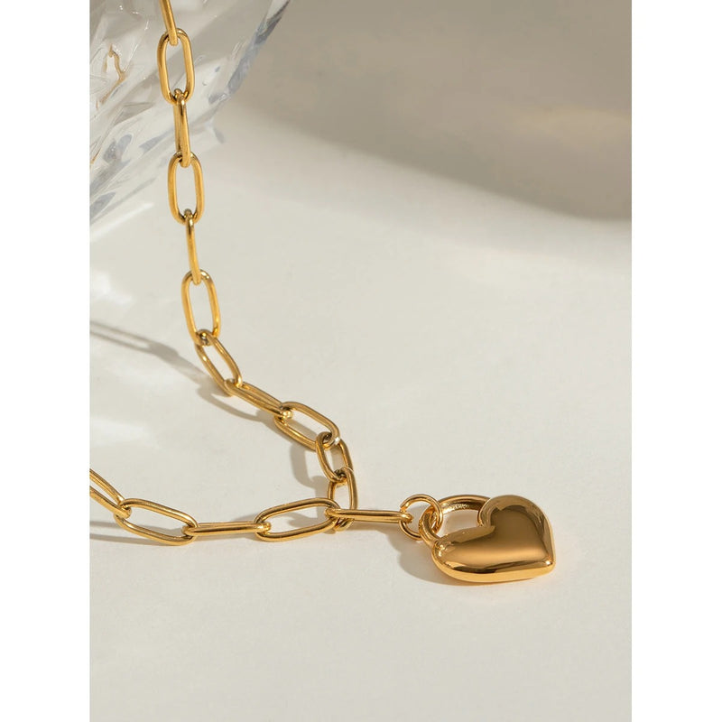 paper clip heart pendant necklace, view 5 - MRSLM