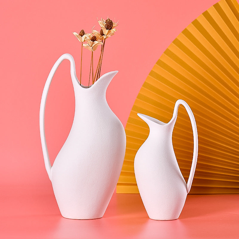 White ceramic countertop vase - MRSLM