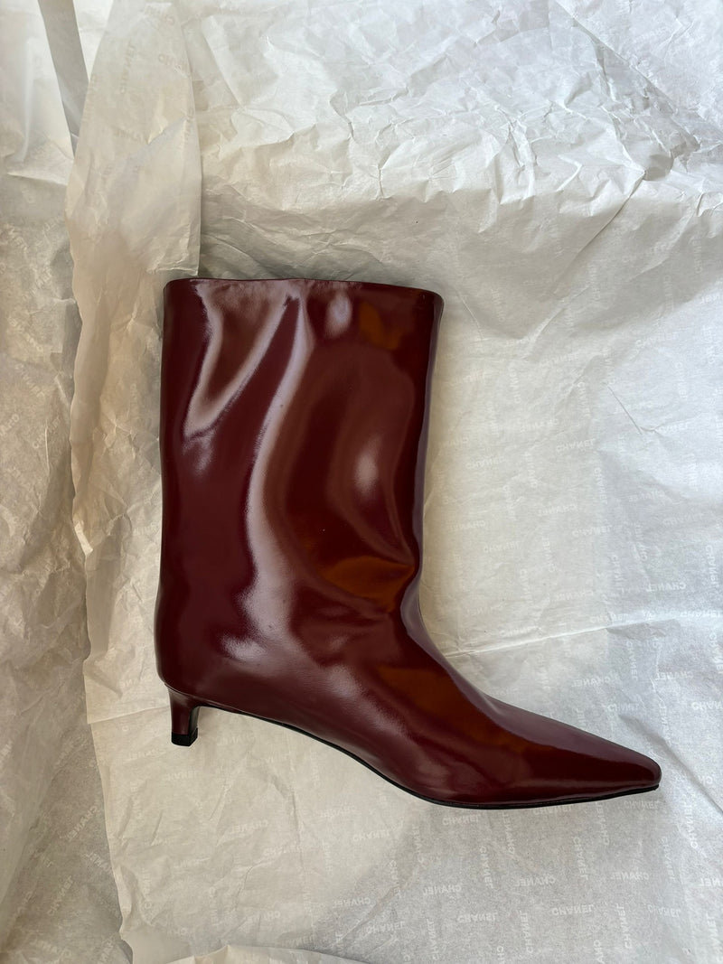 women's minimalist stiletto boots, view 4 - MRSLM