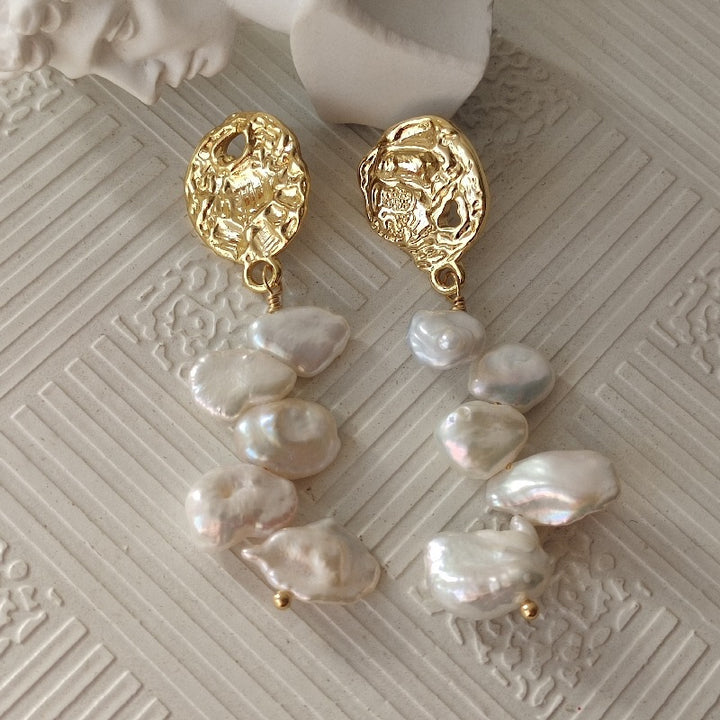 Women's New Fashion Pearl Earrings