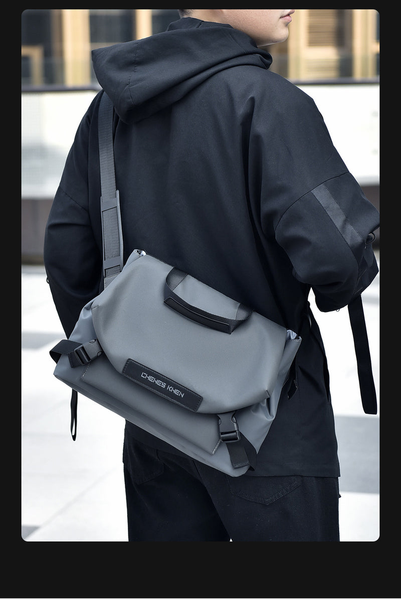 Men's Oxford messenger bag, view 2 - MRSLM