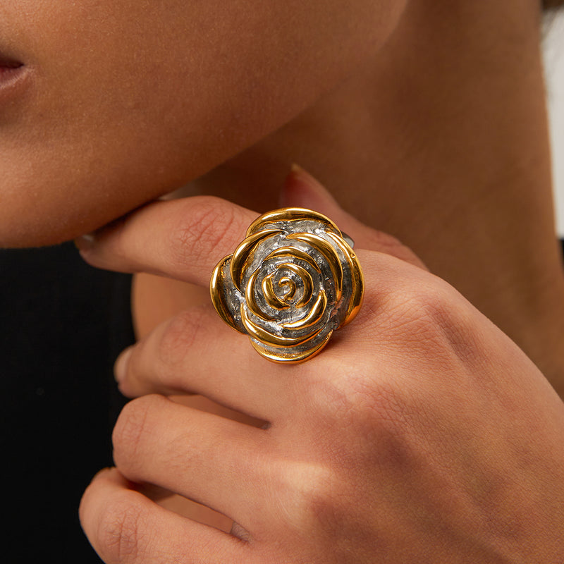 Stainless steel 18K gold plated geometric flower ring, view 4 - MRSLM