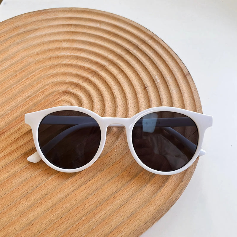 chic retro round sunglasses, view 2 - MRSLM