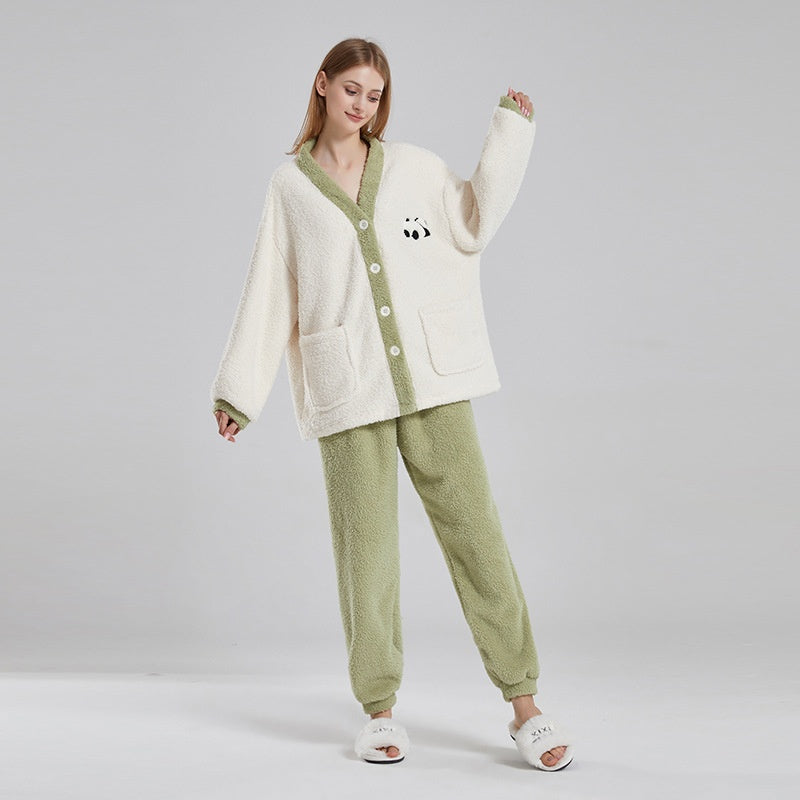 Women's plush panda print pajama set, view 5 - MRSLM