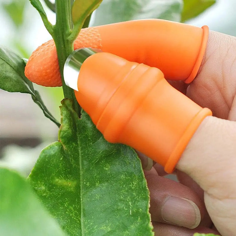 silicone thumb guard harvesting knife, view 5 - MRSLM