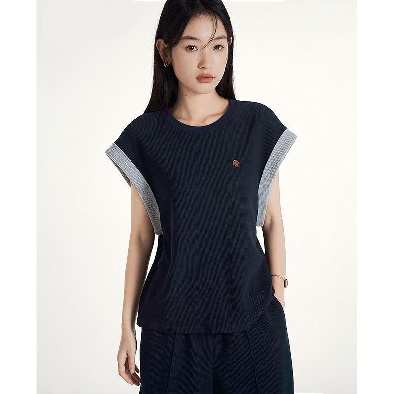 Sleeveless round neck navy top, view 2 - MRSLM