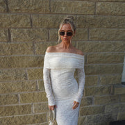 slim-fit off-shoulder lace dress, view 4 - MRSLM
