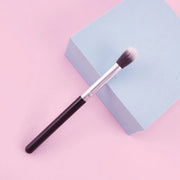 nose shadow and highlighter brush, view 5 - MRSLM