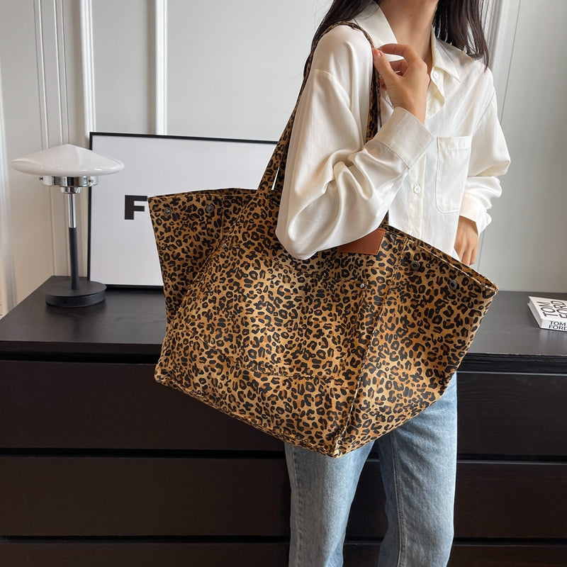 leopard print canvas shoulder bag, view 7 - MRSLM