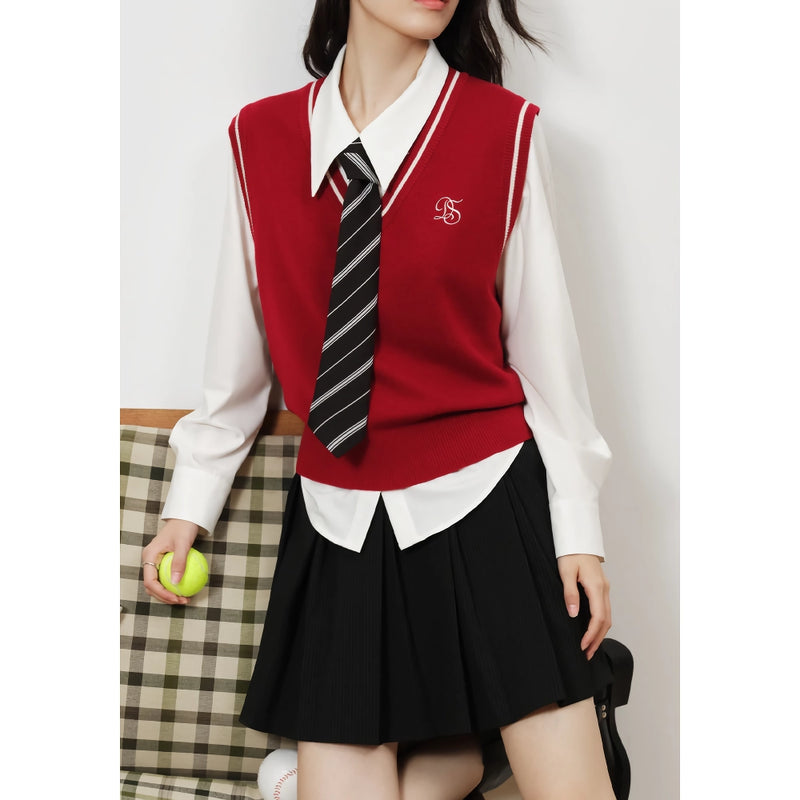 retro embroidered knitted vest, view 6 - MRSLM