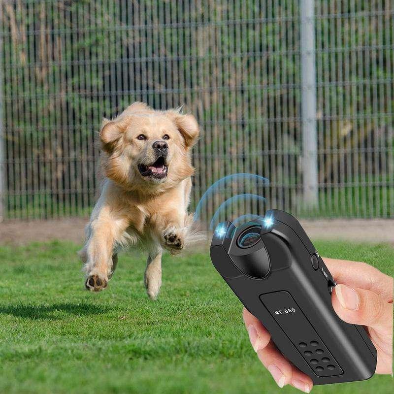 ultrasonic dog trainer with LED flashlight, view 2 - MRSLM