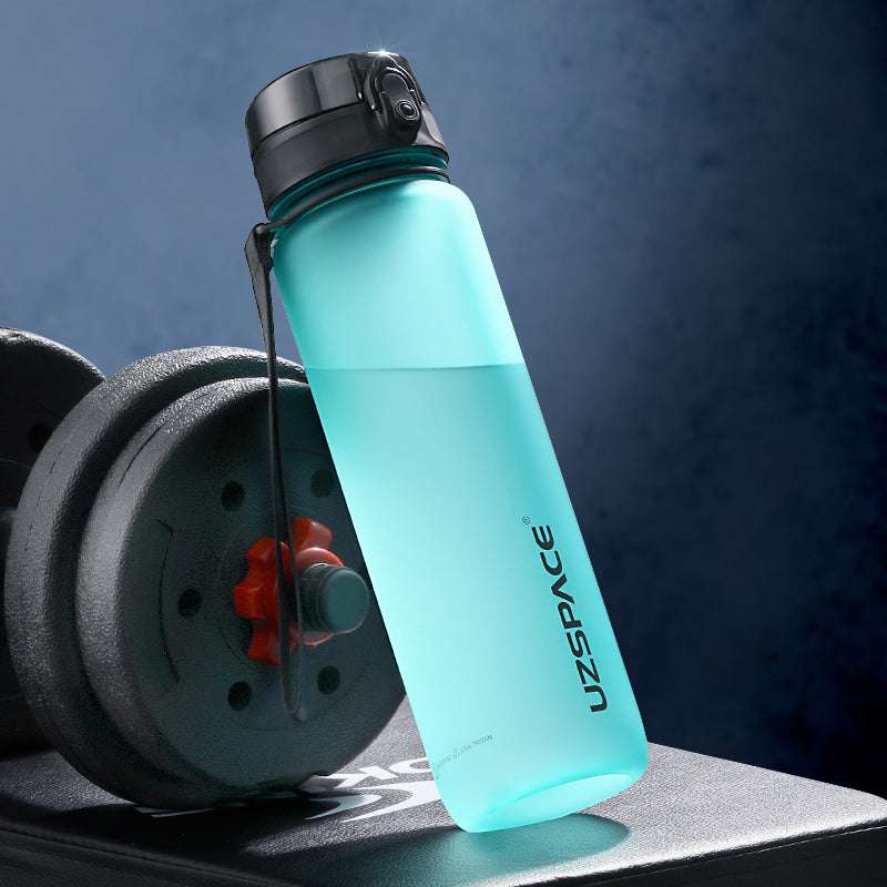 1.0L BPA-free sports water bottle, view 3 - MRSLM