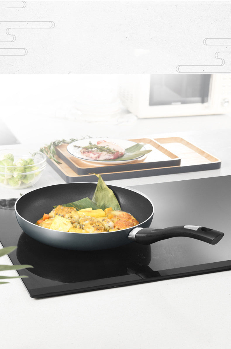 Non-stick frying pan, view 4 - MRSLM
