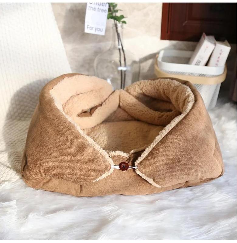fluffy winter cat bed, view 4 - MRSLM