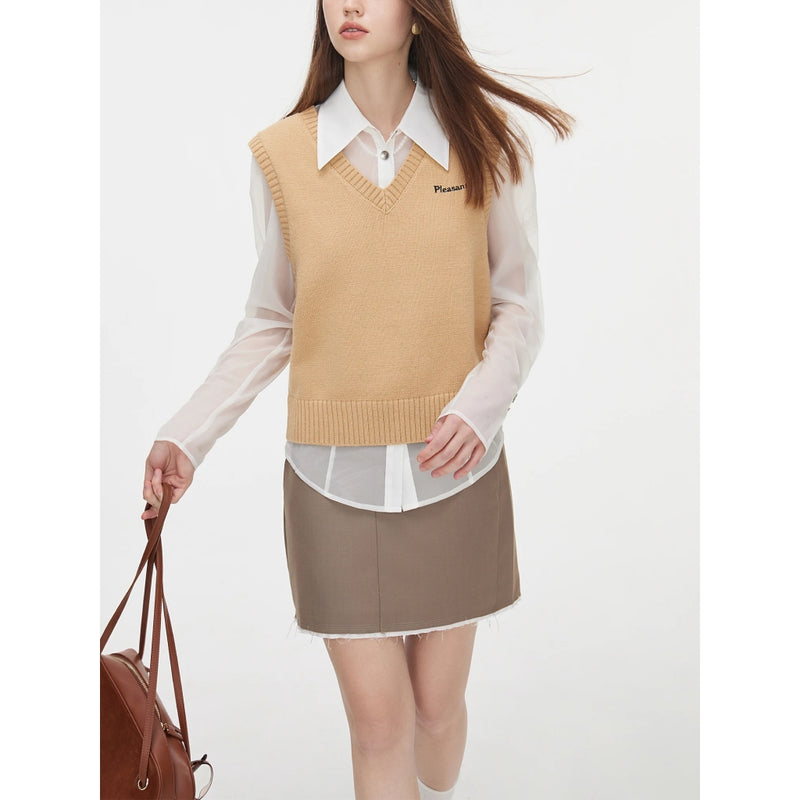 Women's wool blend V-neck sweater vest, view 8 - MRSLM