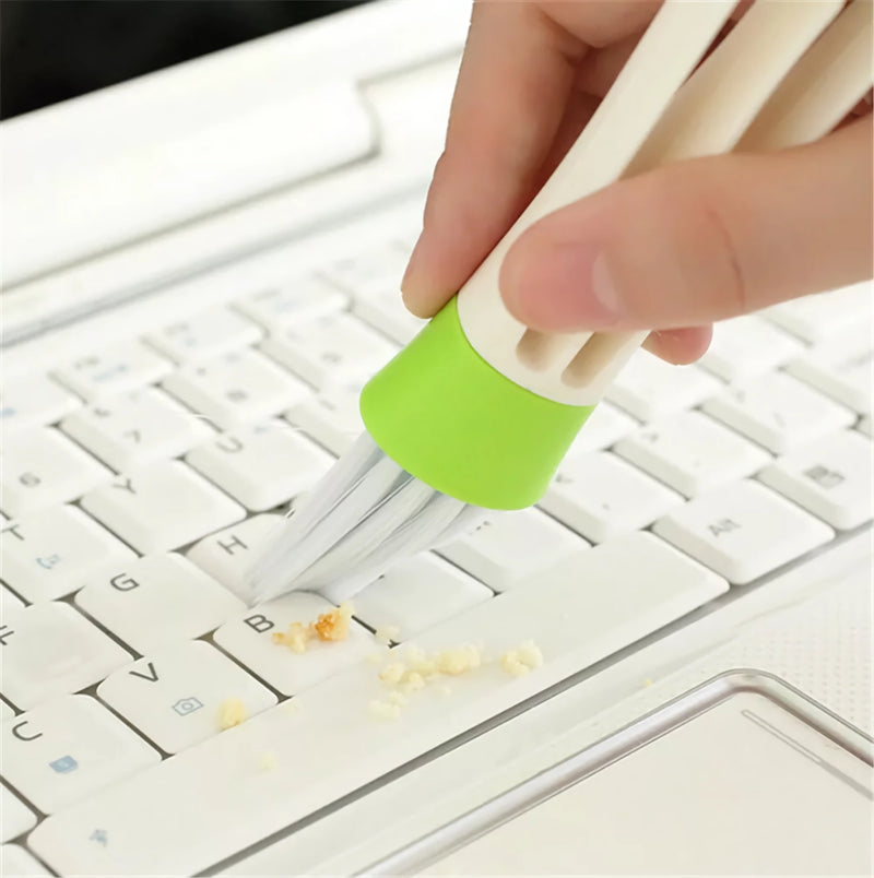 2-in-1 car air vent cleaning tool, view 6 - MRSLM