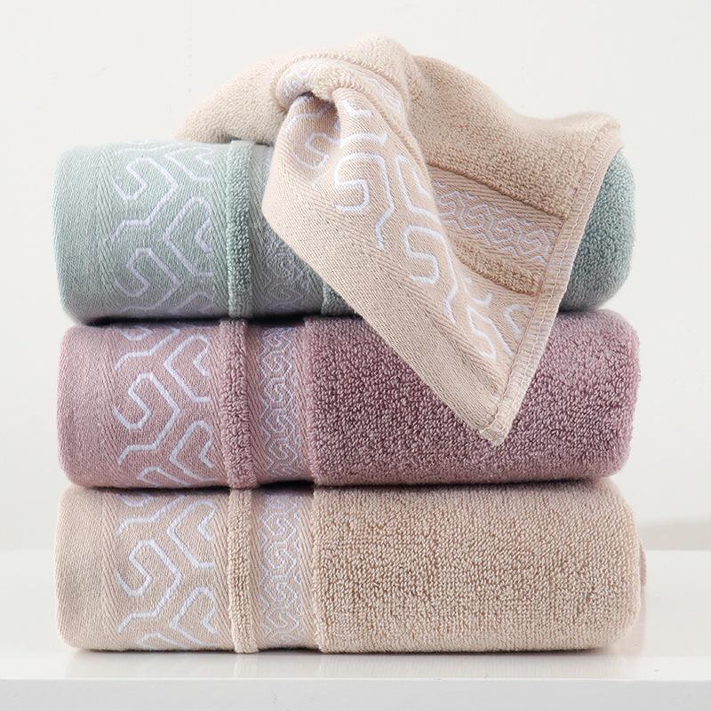 soft jacquard bathroom beach towel, view 5 - MRSLM