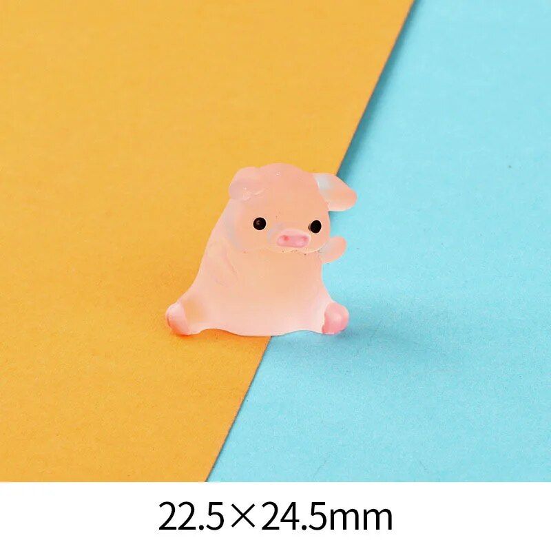 resin piggy car decoration, view 6 - MRSLM