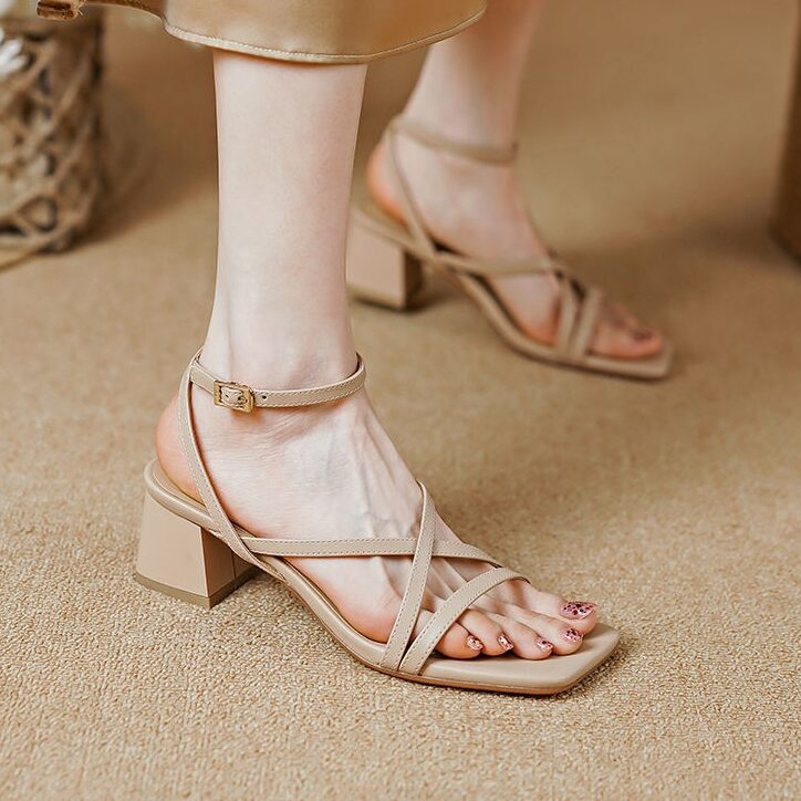 square heel leather sandals, view 4 - MRSLM