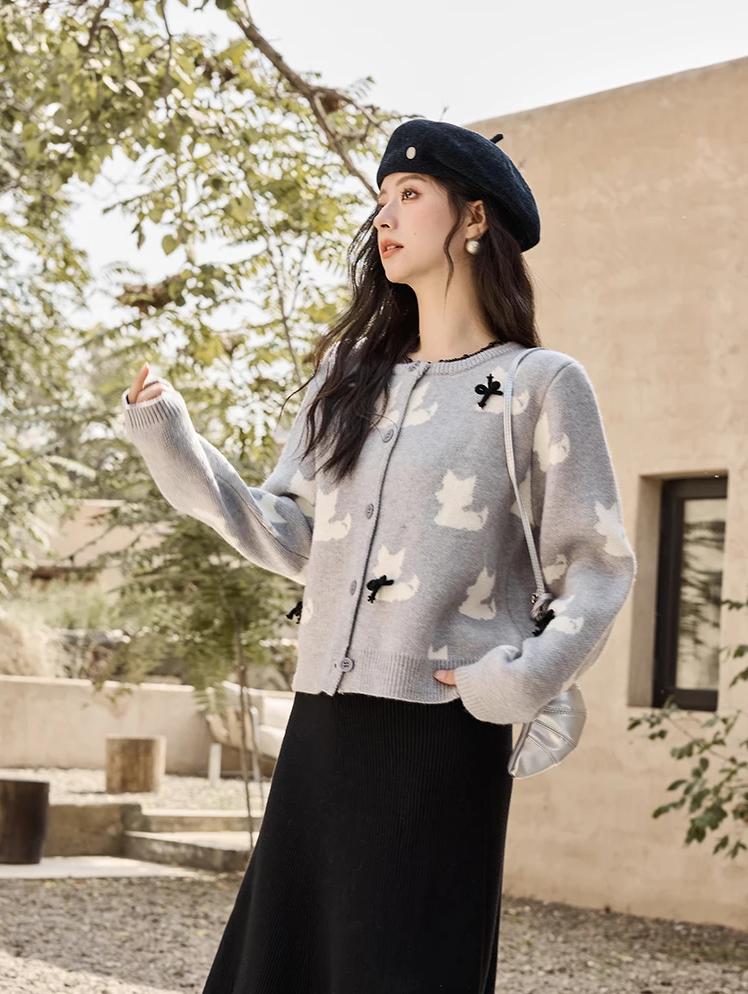 women's o-neck knitted sweater, view 8 - MRSLM