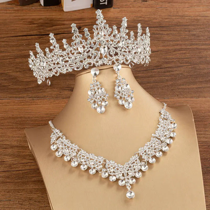 Crystal bridal jewelry set with choker, earrings and tiara, view 7 - MRSLM