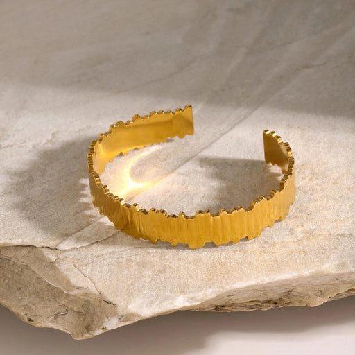18k gold plated wide cuff bracelet - MRSLM