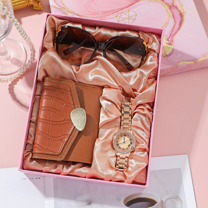 Women's wallet, watch and sunglasses gift set, view 5 - MRSLM