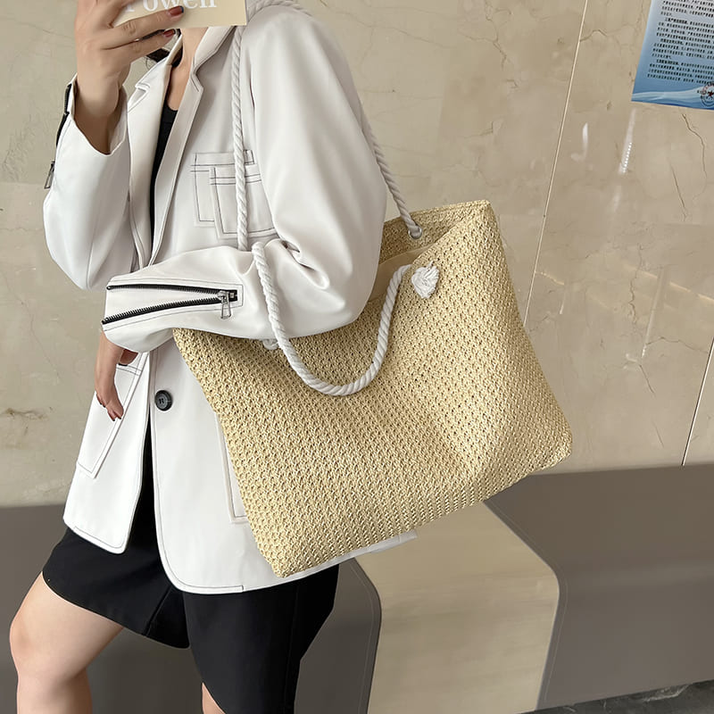 straw weave summer beach tote, view 4 - MRSLM