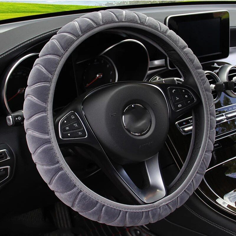 Soft winter plush steering wheel cover, view 5 - MRSLM