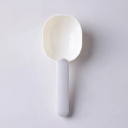 multifunction pet food scoop with sealing bag clip, view 3 - MRSLM