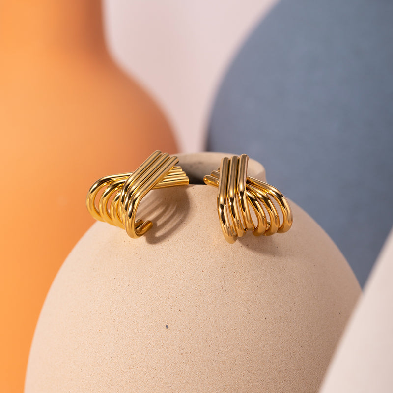 gold plated X-shaped earrings, view 7 - MRSLM