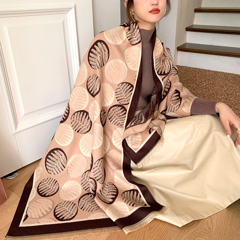 geometric cashmere-look scarf, view 3 - MRSLM